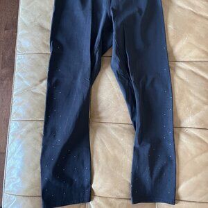 Lululemon (3/4 length) leggings - Size 4